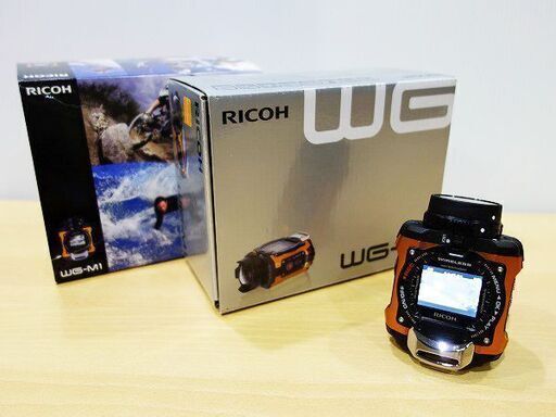 【苫小牧バナナ】美品 RICHO/リコー WG-M1 オレンジ 防水アクションカメラ デジタルカメラ 防水/耐衝撃/耐寒 タフネス♪