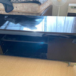 黒いテレビ台