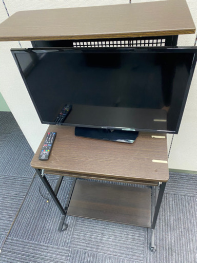 テレビとテレビ棚(PC用も可)