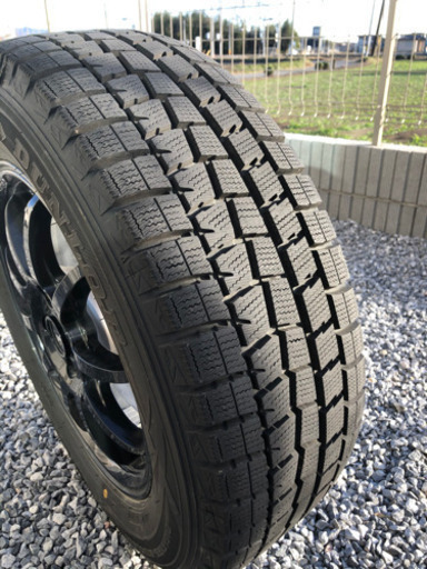 ダンロップ 195/65R 15 スタッドレスタイヤ4本 ホイルセット