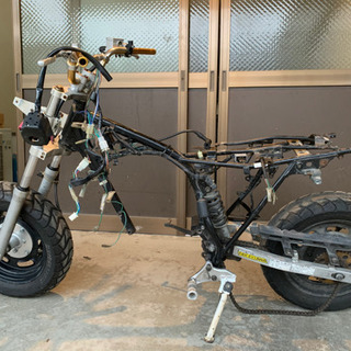 エイプ50 フレーム　ディスクブレーキ　登録書類ありの画像