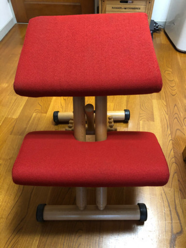 ストッケ　バランスチェア