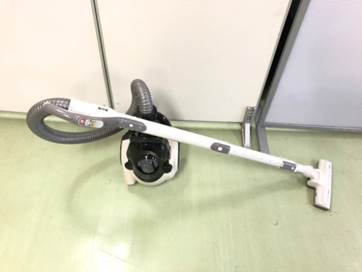 シャープの掃除機 2011年製  EC-CT12-C
