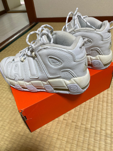 NIKEエアモアアップテンポ