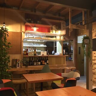 神楽坂のメインとおりから一本入ったところのシェアオフィスを利用しませんか？ - 新宿区