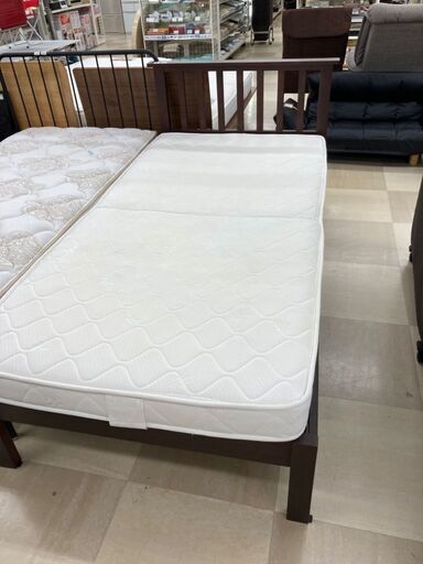 シングルベッド