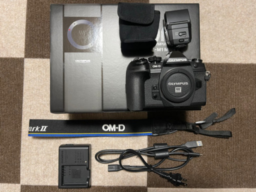 美品OLYMPUS (オリンパス) OM-D E-M1 Mark II ボディ