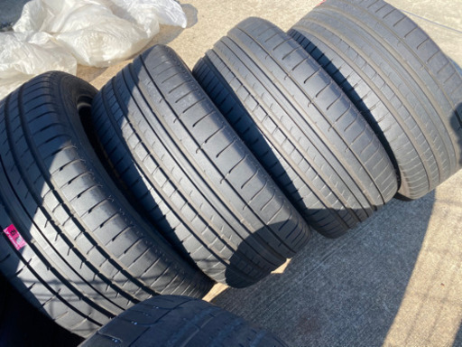 バリ山 GOOD YEAR イーグルF1 285/45R20 8-9分山 17年製 アウディQ7純正タイヤ