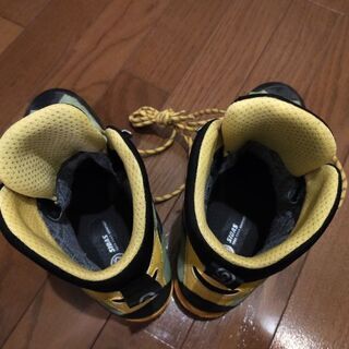 Asoloアゾロ·エルブルース*登山靴*美品*24センチの画像