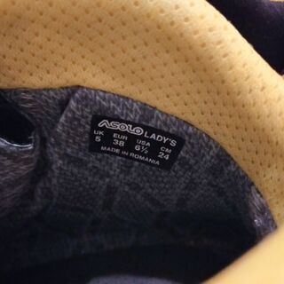 Asoloアゾロ·エルブルース*登山靴*美品*24センチの画像