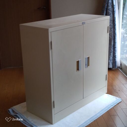 半額値下げ！スチールロッカー