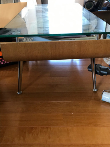 ガラステーブル