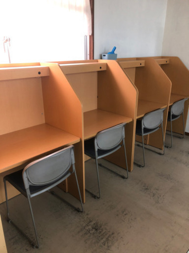 照明付き自習机（学習塾向け）