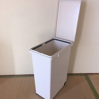 無印良品 フタ付きゴミ箱