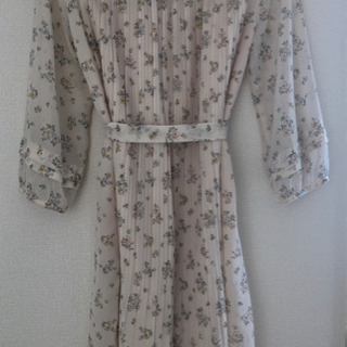 春物　花柄ワンピース　リボン　スカート　フリーサイズ　Fの画像