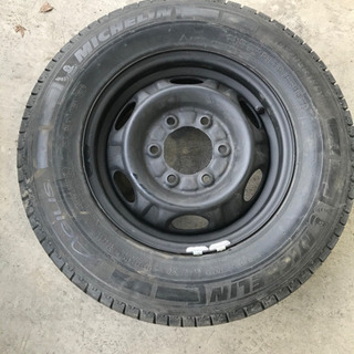 195/80R15LT キャラバンNV350 タイヤホイールセット