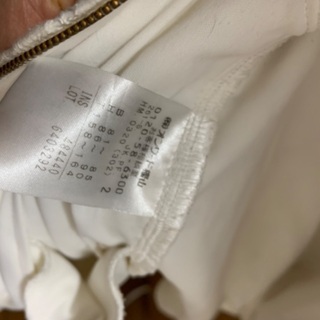 ブルゾンの画像