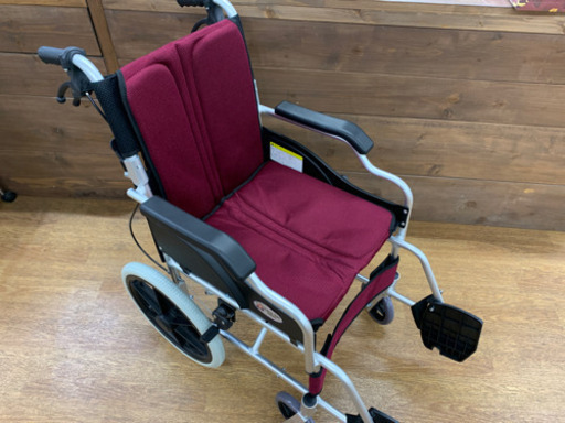 車椅子　ケアテックジャパン　未使用品【店頭取引限定】早い者勝ち！取りに来れる方限定！！