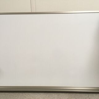 PLUS　ホワイトボード　300円