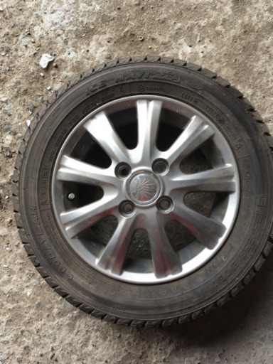 スタッドレスタイヤ　155/65R13 73Q