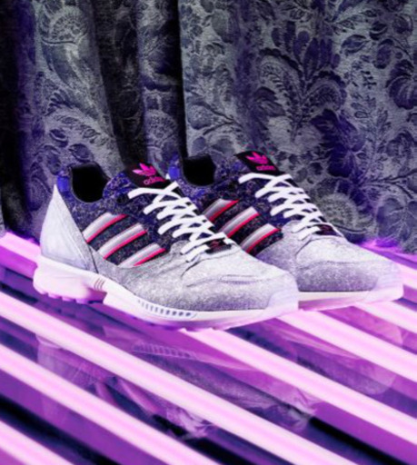 adidas スニーカー