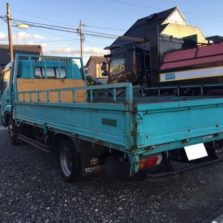 【コミコミ価格♪】トヨタ ダイナトラック 平ボディ AT車 三方開 ダブルタイヤ(1071) の画像