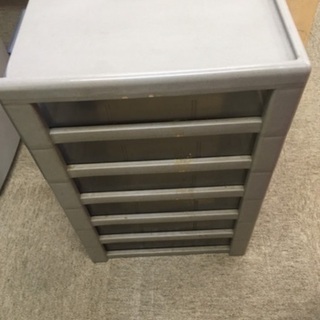 オフィス用品キャビネットの画像