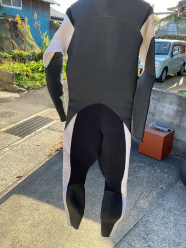 セミドライ ウエットスーツ