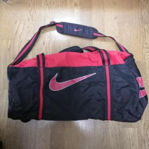 ナイキスポーツバッグ