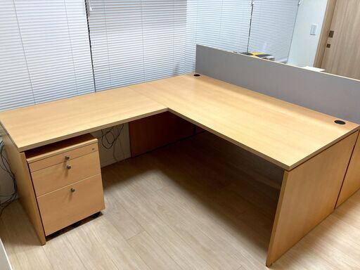 ワークデスク＆サイドデスク＆ワゴン（Garage fantoni製）＆チェア（イトーキ製）