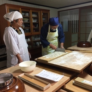 田舎でそば打ち体験、こじんまりと楽しく！の画像