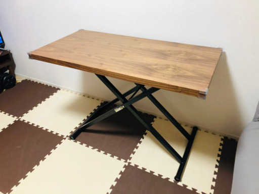 昇降式リビングテーブル