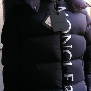 新品！モンクレール MAURES【2】完売品 入手困難 MONCLER ビッグロゴ フード付 ダウンジャケット メンズ マウレス d払い クレカ払いの画像