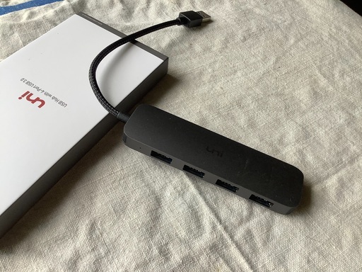 USBハブ