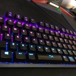 HyperXゲーミングメカニカルキーボードアルミボディ