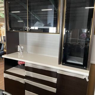 展示してた食器棚！ガチで12万円実売価格です！それを49800円でいきます！早い者かち！
