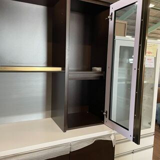 展示してた食器棚！ガチで12万円実売価格です！それを49800円でいきます！早い者かち！