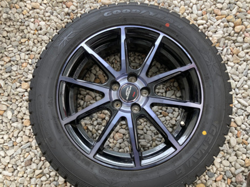 美品　プリウス　ホイール&スタッドレスタイヤ　４本　2019年製　205/55/16