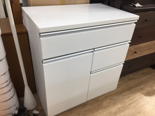 取りに来られる方限定！2枚扉のキッチンカウンターです！