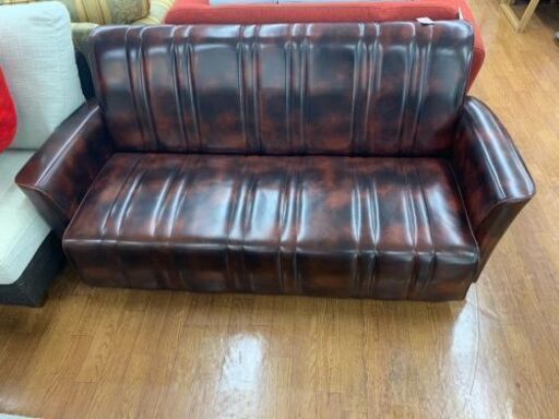 ヴィンテージ調ソファーあります！！