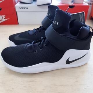 追入荷　ナイキ　クワザイ　新品　NIKE　残り僅かです。