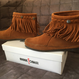 24.0〜24.5モカシンブーツ茶ミネトンカ靴B.C STOCKの画像