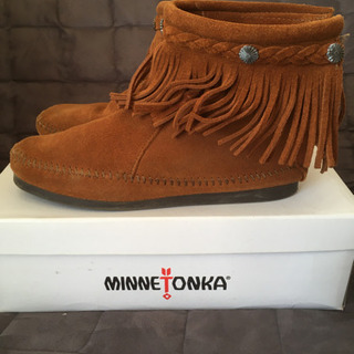 24.0〜24.5モカシンブーツ茶ミネトンカ靴B.C STOCKの画像