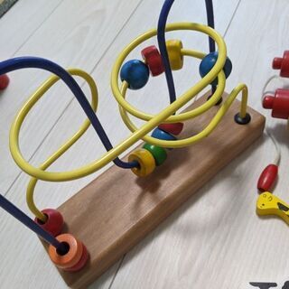 木のおもちゃセットの画像