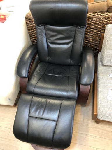 ＊Hjellegjerde 回転式リクライニングチェアー　★