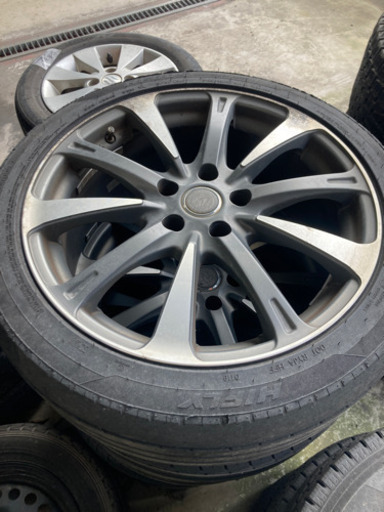 225/45r18