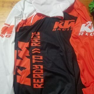 Ktmパーカー値下げ