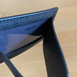 プラダ　ネームタグ　あげます。の画像