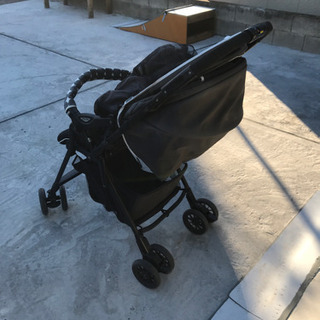 A型ベビーカーの画像