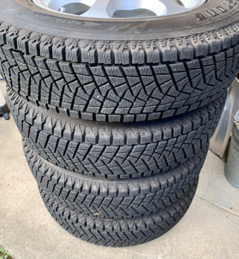 【モレラ岐阜】ホイール付きスタッドレスタイヤ 175/80R15